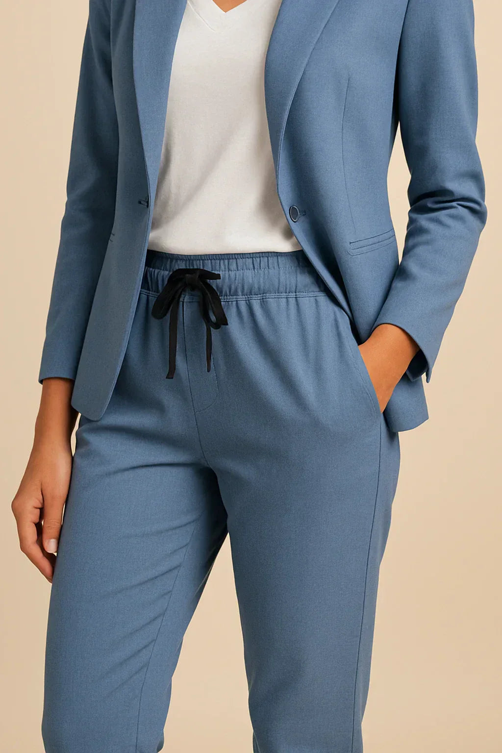 MONICA | Elegant set med jacka och byxor