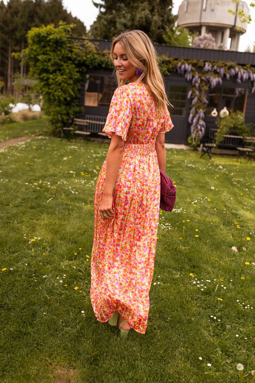ELLA | Blommig sommarklänning